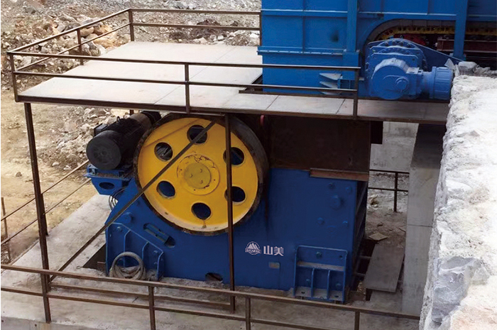 顎式破碎機(jī)和旋回破碎機(jī)如何選擇？