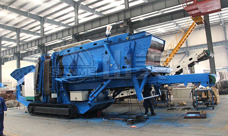 履帶式移動破碎機(jī)對比輪胎式移動破碎機(jī)有什么優(yōu)勢？