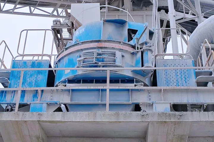 VC7系列立式?jīng)_擊破碎機(jī)——多領(lǐng)域適用，展現(xiàn)強(qiáng)大實(shí)力