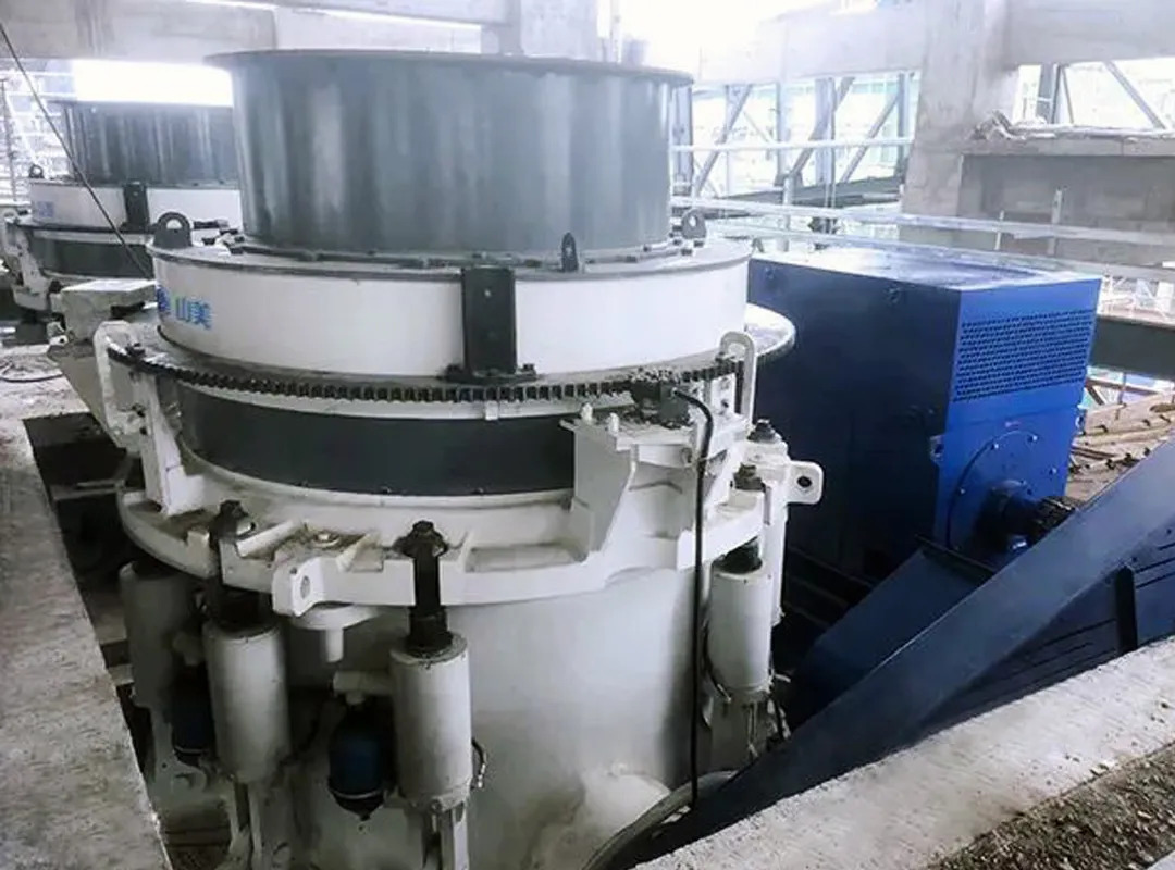 SMS8000DC大型多缸液壓圓錐破碎機服務于湖南常德時產1000噸鵝卵石骨料項目